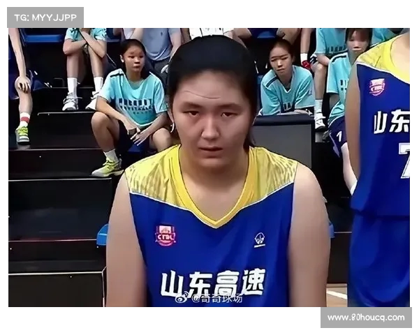 杨毅称张子宇身高堪比2米50男篮球员 令人难以置信的独特存在